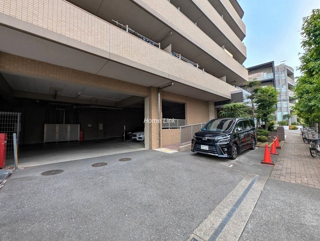 レクセルマンション赤塚公園　駐車場